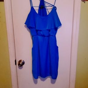 A enity triangles dress L